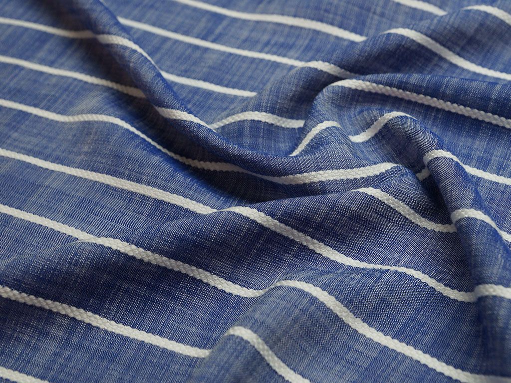 Приобрести Плательная ткань меланжевого синего цвета с фактурными полосами   (139г/м2)