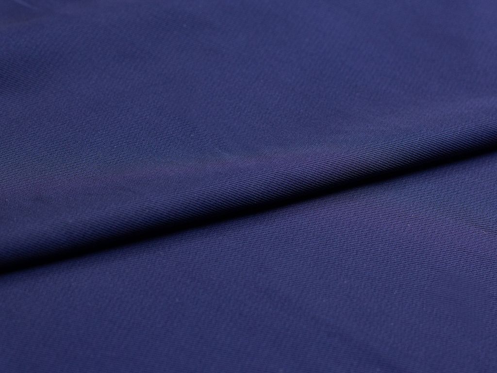 Приобрести Вискозная плательная ткань темно-синего цвета