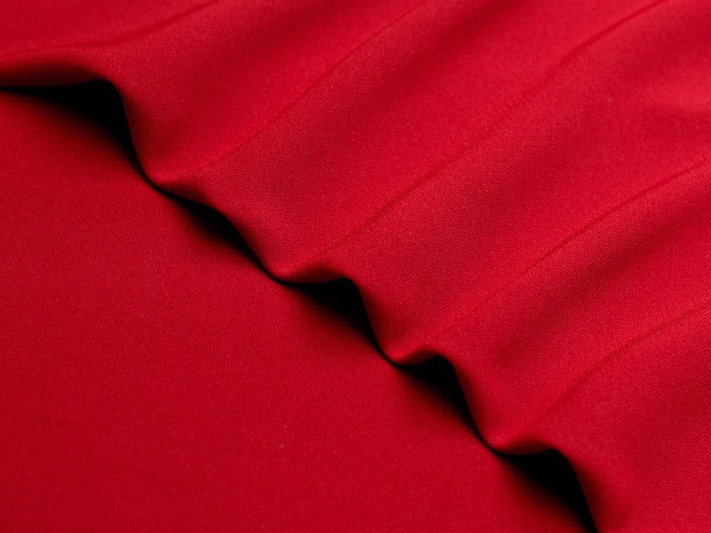Приобрести Ткань плательная "Кади" красного цвета