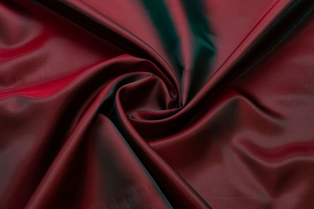 Ткань подкладочная двухсторонняя, хамелеон вишнево-красныйизображение