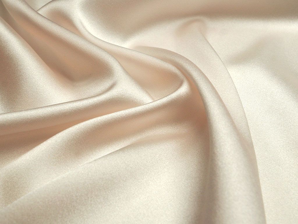 Перламутровая ткань. Ткань блузочная SG-462. Ткань перламутр. Перламутровый шелк ткань.