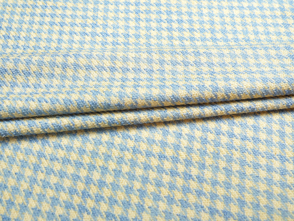 Приобрести Двухсторонняя костюмная ткань с рисунком "гусиная лапка", цвет сливочно-голубой