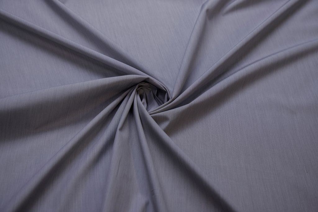 Сорочечная ткань в тонкую полоску, цвет черно-белыйизображение