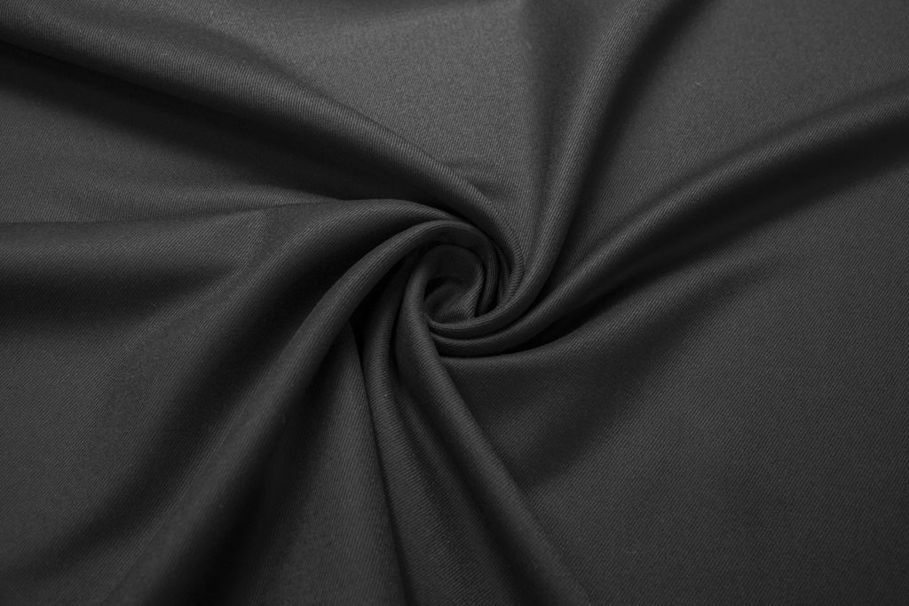 Костюмная ткань с текстурой "диагональная полоска", черный цветизображение