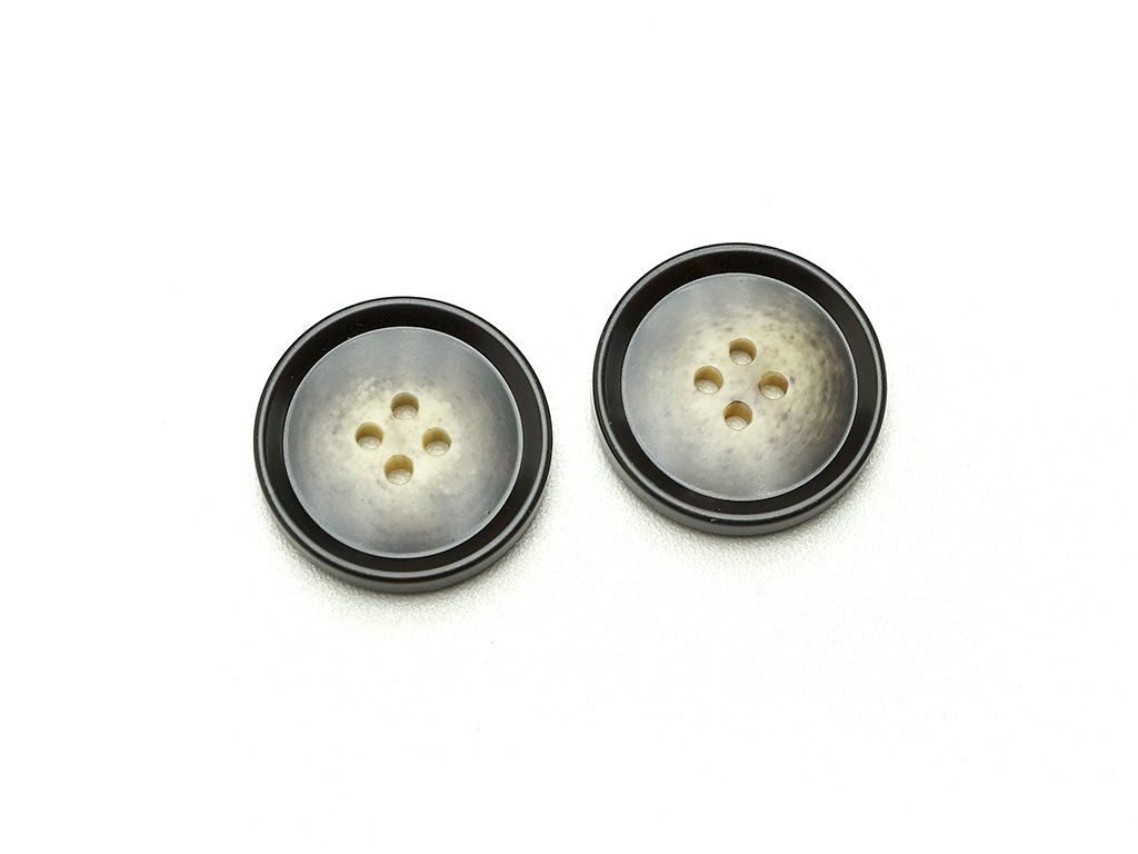 Пуговица пластмассовая, пальтовая, 4 прокола, цвета кофе с пенкой, диаметр 28 ммизображение