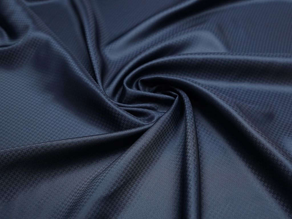 Ткань подкладочная жаккардовая темно-синего цвета с рисунком гусиная лапкаизображение