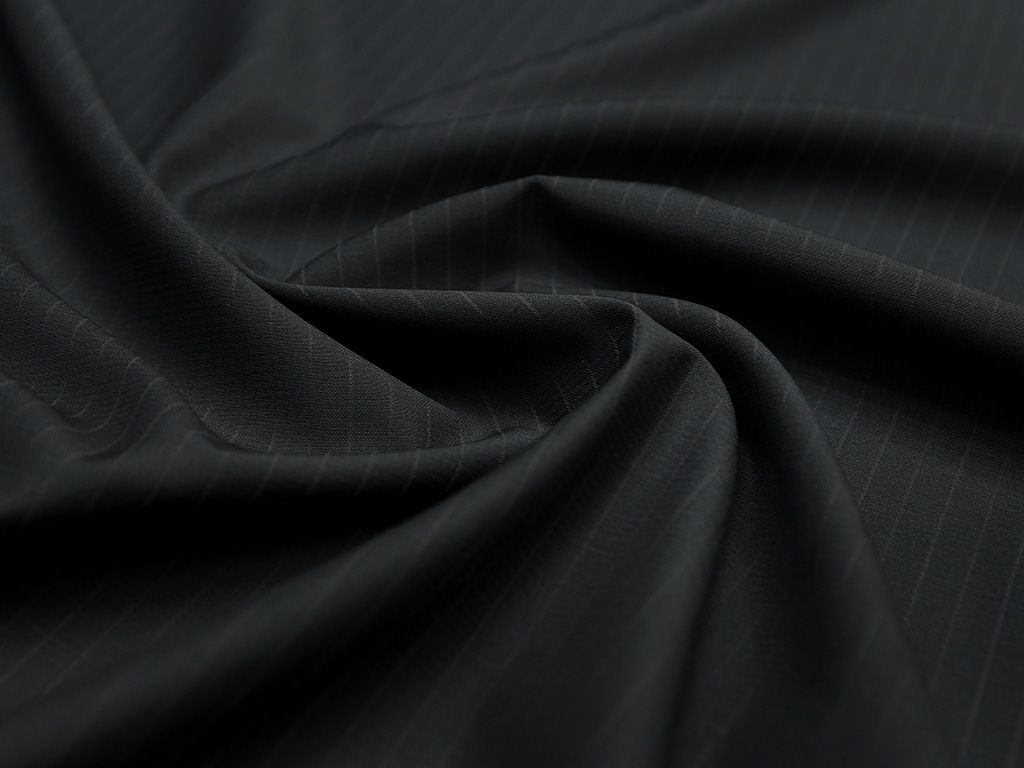 Приобрести Изысканная черная костюмная ткань в текстурную полоску