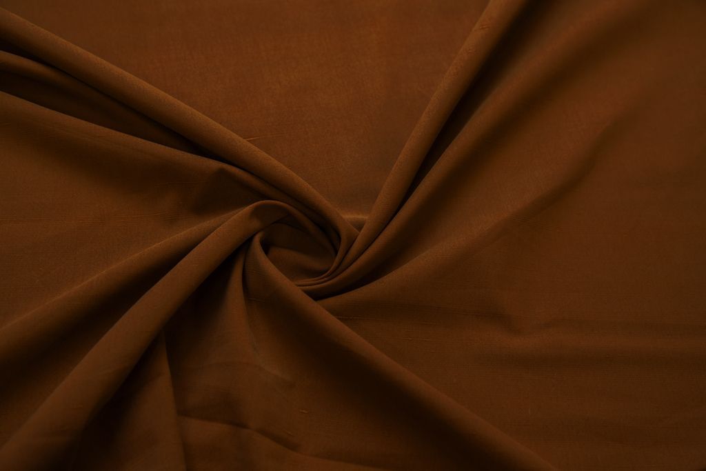 Костюмный шелк с текстурной поверхностью, цвет корицыизображение