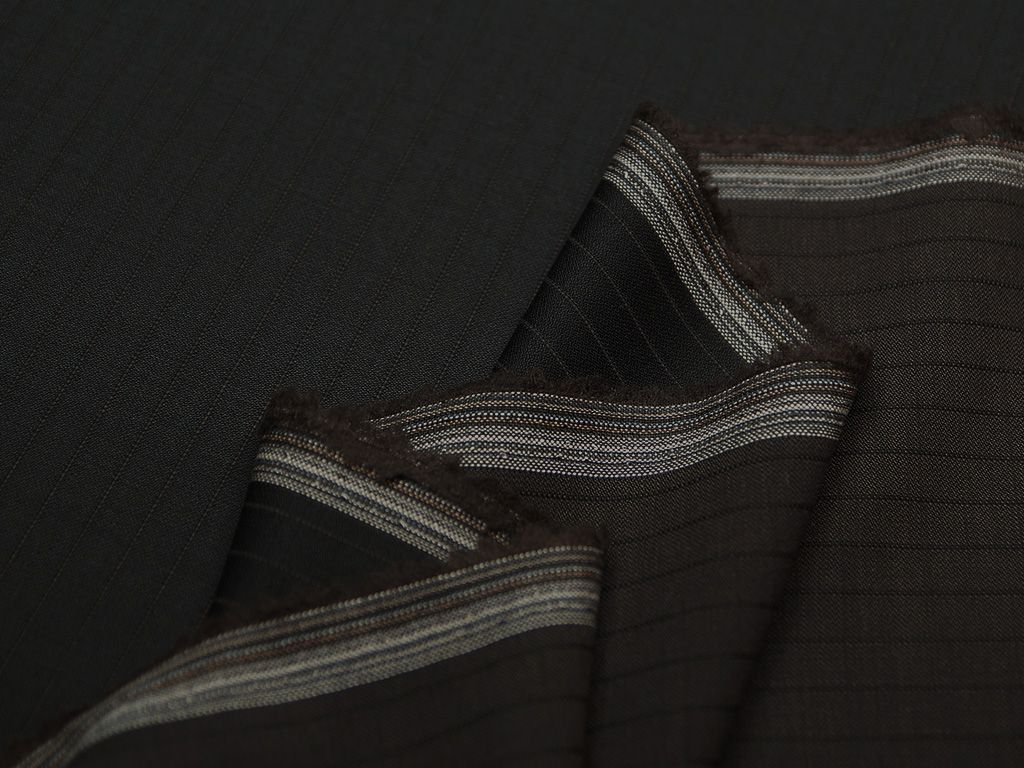 Приобрести Классическая костюмная ткань кофейного цвета в тонкую полоску (182 гр/м2)