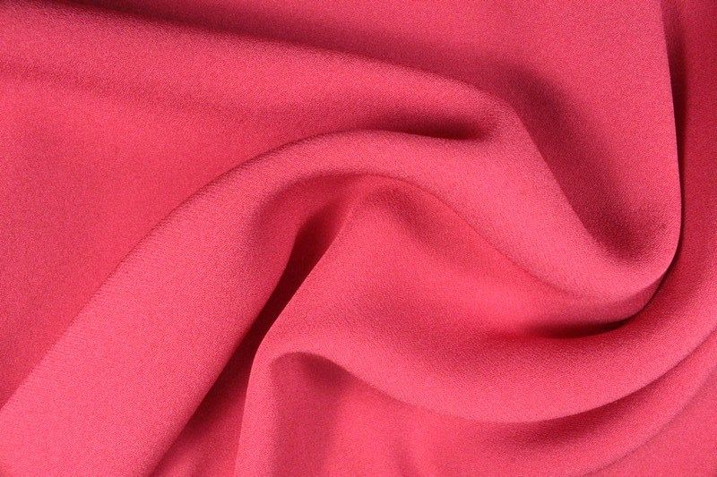 Ткань шелк, цвет: ализариновыйизображение