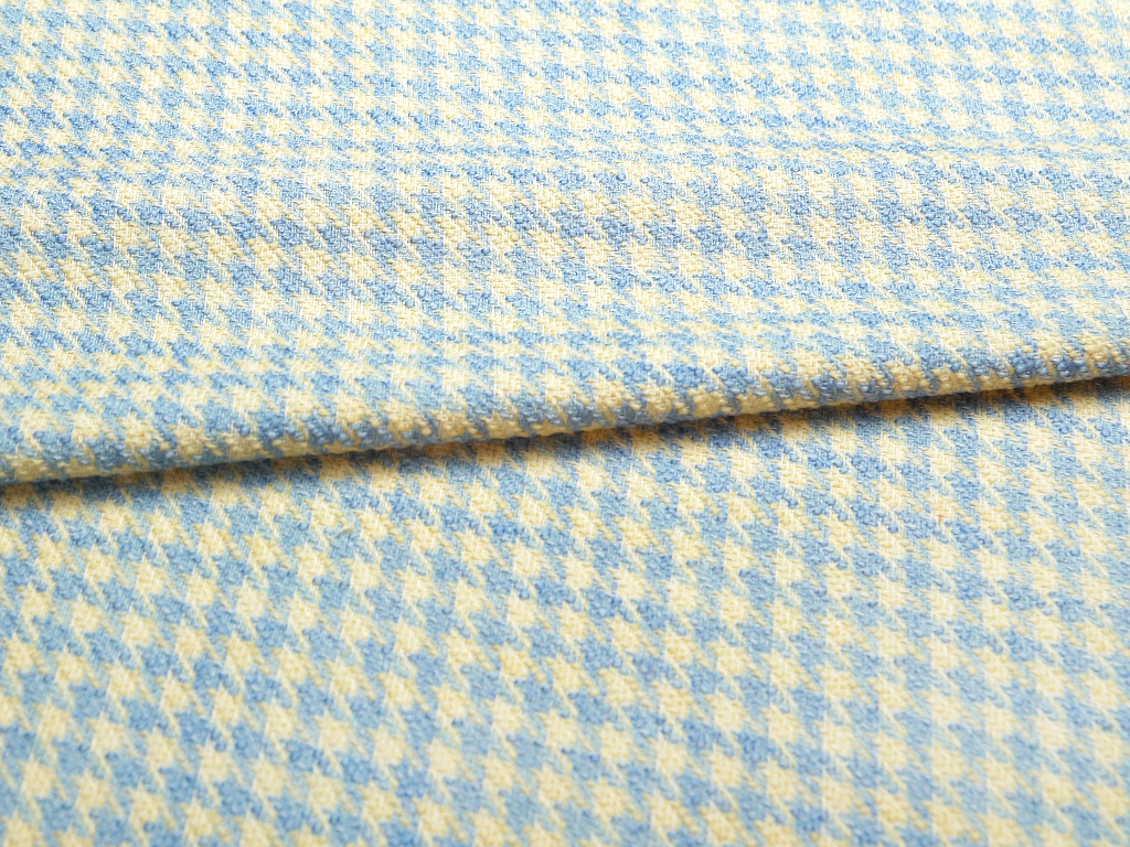 Приобрести Двухсторонняя костюмная ткань с рисунком "гусиная лапка", цвет сливочно-голубой