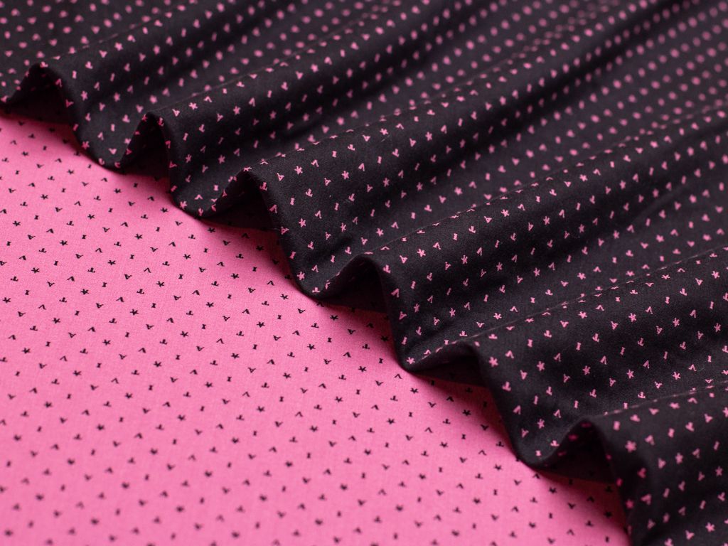 Жаккардовая 2-х сторонняя ткань с рисунком "алфавит", цвет черно-розовыйизображение