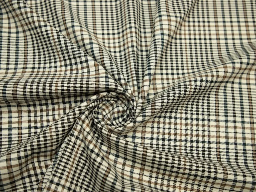 Костюмная ткань в сине-коричневую клетку, цвет фона кремовыйизображение