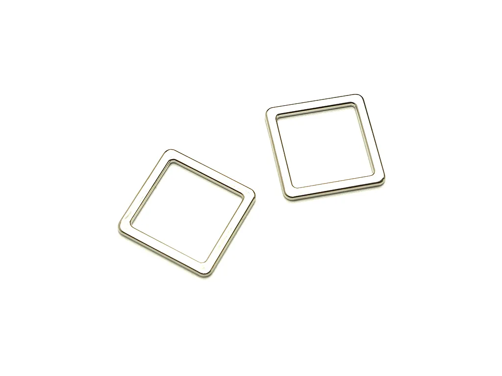 Пряжка-рамка платмассовая, цвет никель, размер 30*30 ммизображение