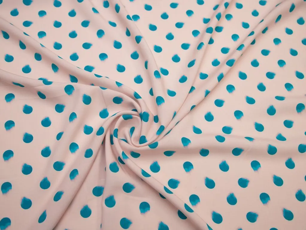 Штапель с рисунком "Лепестки" на пудровом фоне ALIITAизображение