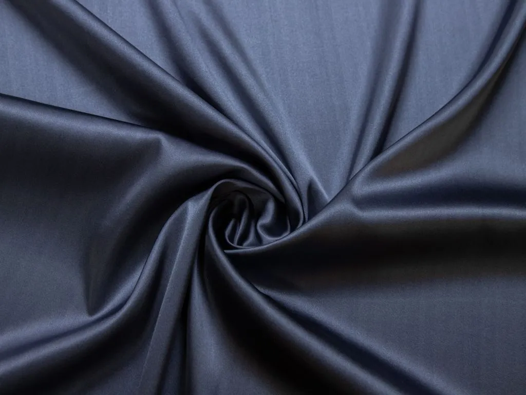 Блузочно-плательный атласный шелк, узкий, цвет темно-серыйизображение