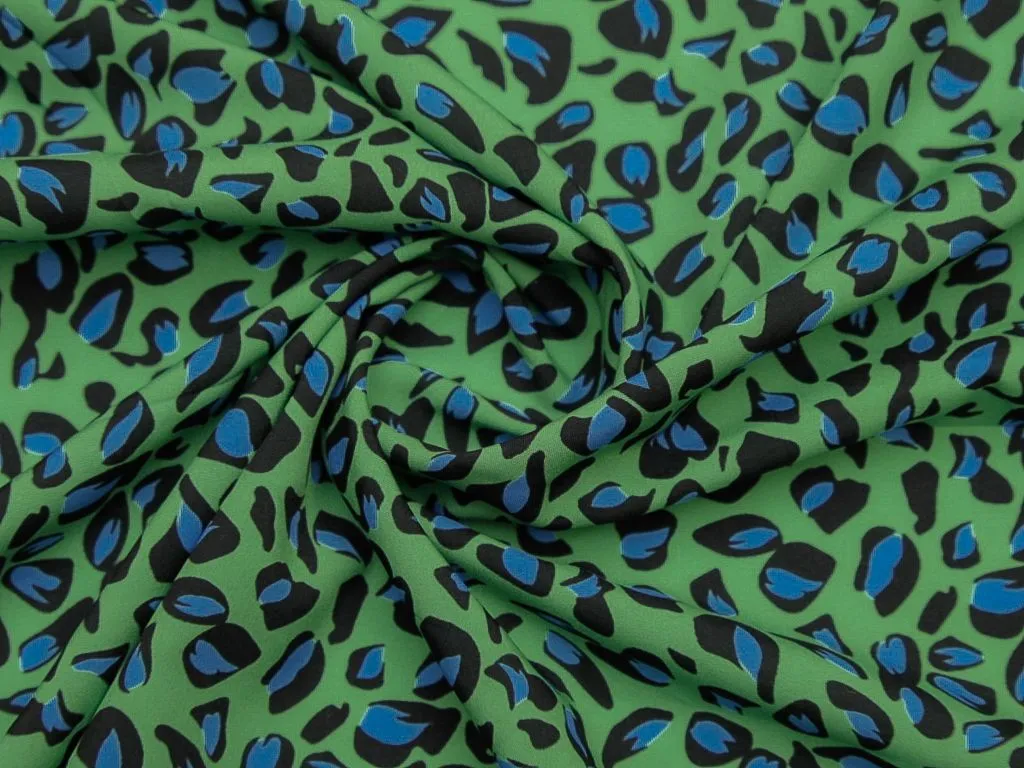 Плательная ткань с рисунком "Зелёный леопард"изображение