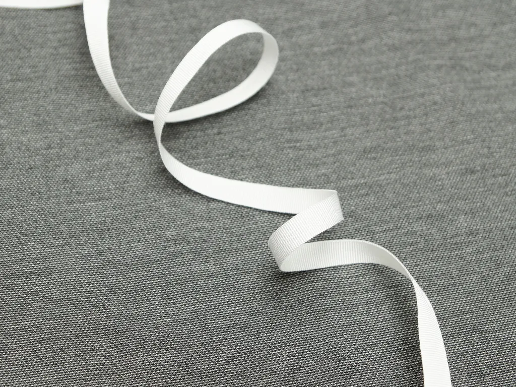 Лента репсовая, белого цвета, ширина 10 ммизображение